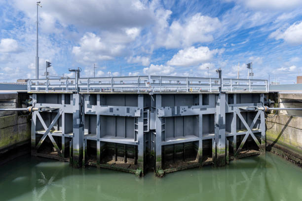 closed lock gate of a sea lock