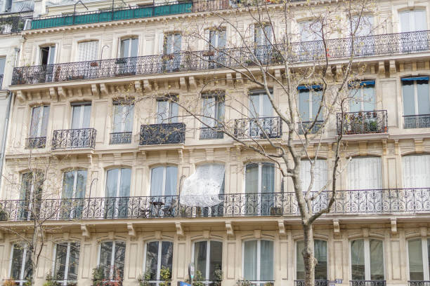 istock facade of a Parisian building 2162886762