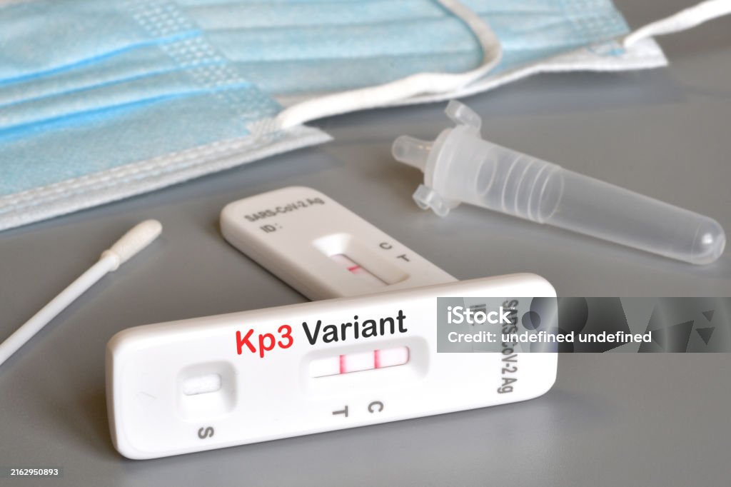 SARSâCoVâ2-antigeenitestisarja itsetestaukseen positiivisella tuloksella tekstillä Kp3-variantti harmaalla pohjalla. Lähikuva - Rojaltivapaa avainsanalla Analyysi ja tyyppiä Kuvapankin valokuva SARSâCoVâ2-antigeenitestisarja itsetestaukseen positiivisella tuloksella tekstillä Kp3-variantti harmaalla pohjalla. Lähikuva - Rojaltivapaa avainsanalla Analyysi ja tyyppiä Kuvapankin valokuva