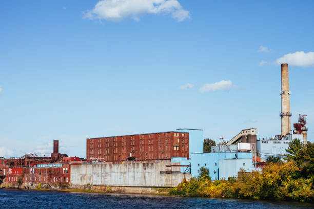 Historic Vintage Industrial Grain Elevator Building Factory fro Shipping on Waterfront Canal in Buffalo, NY