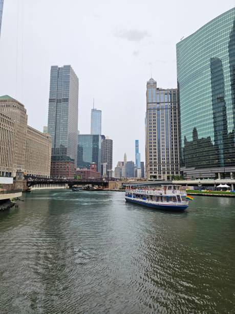 istock Chicago river waterfront boardwalk downtown skyscraper Skyline Illinois USA 2163107765