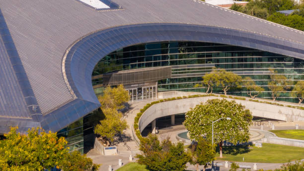 istock Fresno City Hall 2163130775