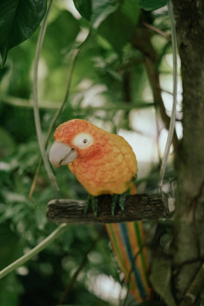Bird statue for garden decoration