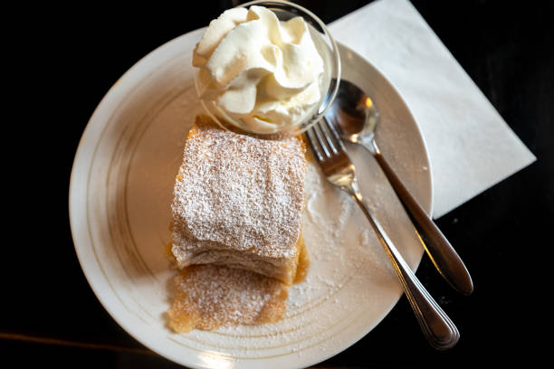 Original Viennese Apple Strudel with Cream