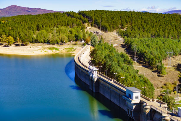 istock Dam on Embalse de Aguilar de Campoo, Spain. 2163380417
