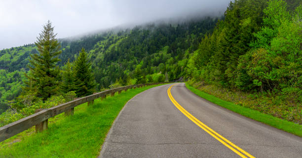 istock A Bend in the Blue Ridge Parkway 2163510920