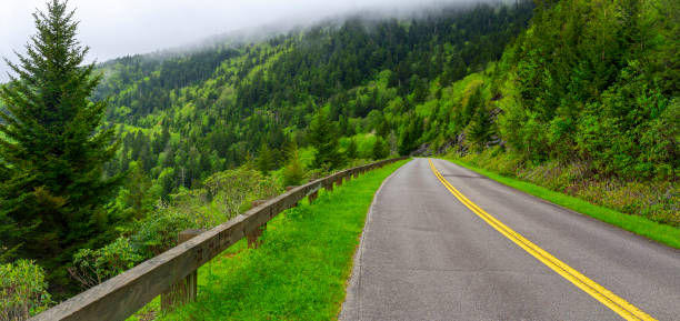 istock A Bend in the Blue Ridge Parkway 2163510921