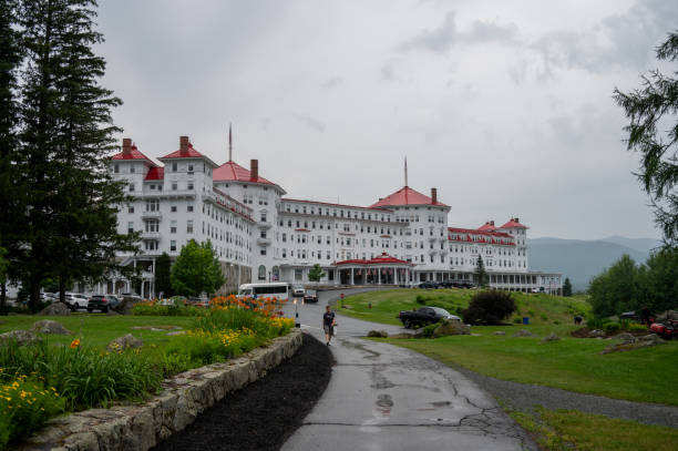 Facade of Mount Washington hotel during a rainy summer day