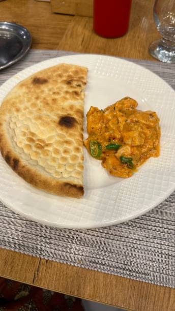 istock Naan salan 2163598043
