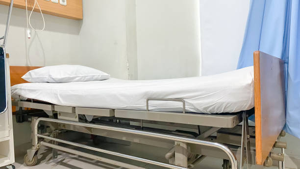 istock Patient's bed and diagnostic equipment with modern equipment and comfortable equipped in hospital 2163716173