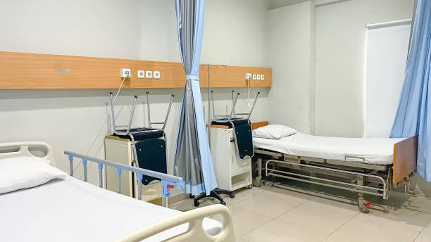 istock Patient's bed and diagnostic equipment with modern equipment and comfortable equipped in hospital 2163716870