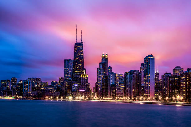 istock Downtown Chicago After Sunset 1 2163949213