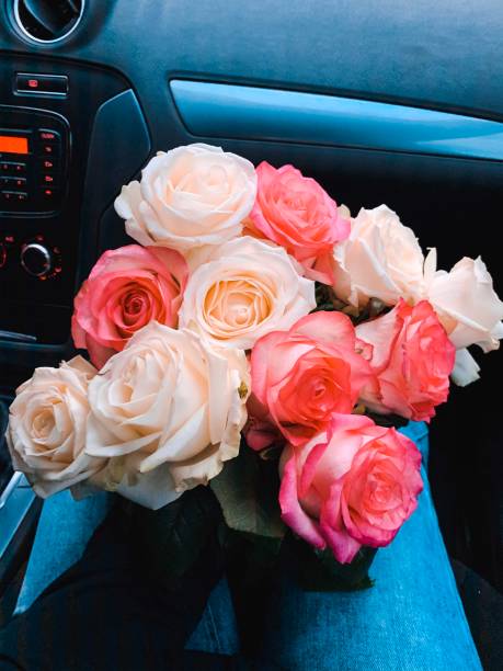 istock Bouquet of roses 2163965540