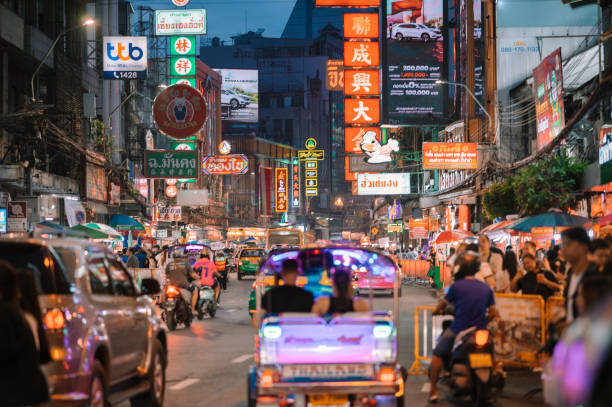 istock Vibrant Nightlife in Bangkok's Chinatown 2164037232