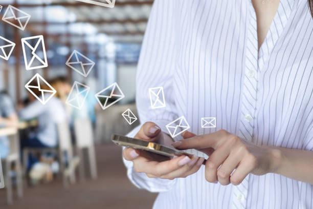 The concept of email distribution via mobile devices.