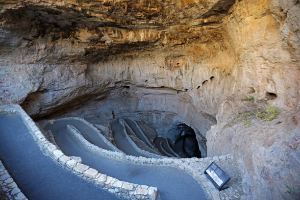 istock Trail down to the cave 2164118221