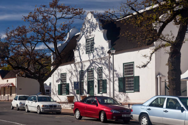 Cape Town - Iziko South African Museum and National Art Gallery with Table Mountain in the background. The Company's Garden area deserted during the coronavirus lockdown in Cape Town, May 2020