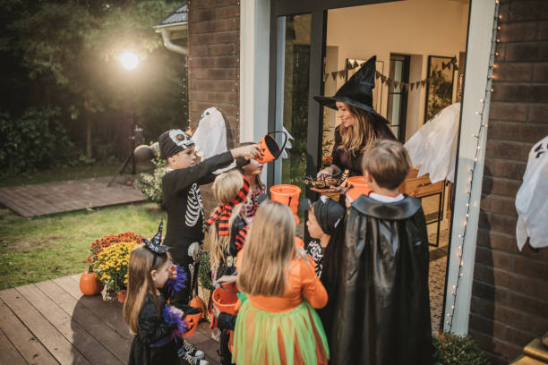 istock Halloween party at home 2164264709