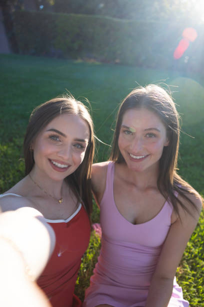 istock Get Z Friends 2164289133