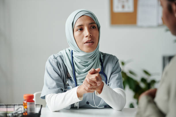 istock Consulting about prescribed medicaments 2164367799