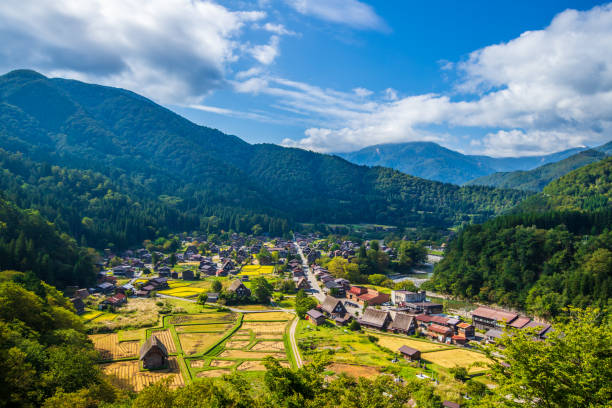 istock Autumn in Shirakawa-go, Gifu Prefecture 2164397495