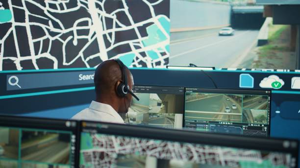 istock Operator uses satellite navigation map to guide delivery truck drivers 2164514417