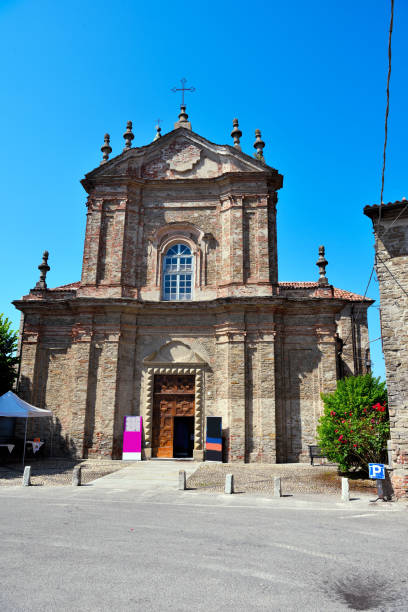 istock murazzano cuneo italy 2164542675