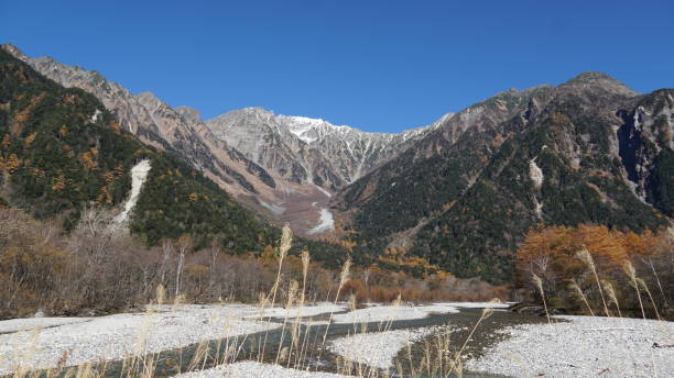 istock kamikochi in autumn 2164605921