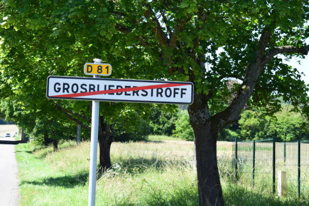 istock end sign of Grossbliederstroff 2164817563