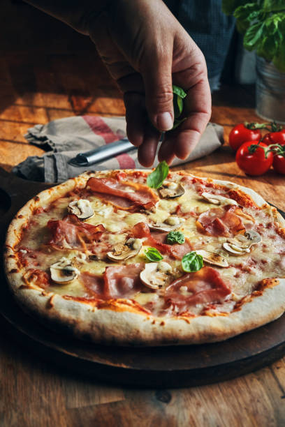 Pizza with Prosciutto Cotto Ham and Mushrooms