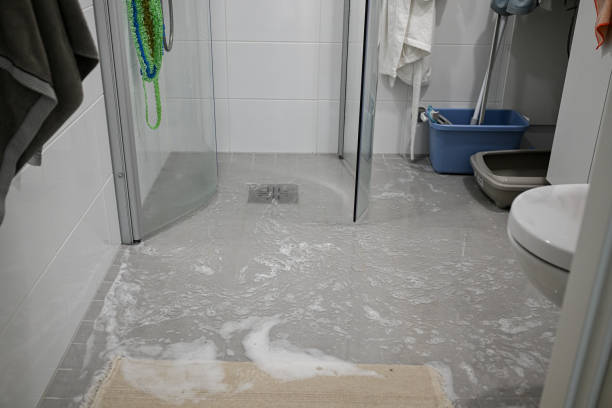 istock flooding in the bathroom. 2164998056