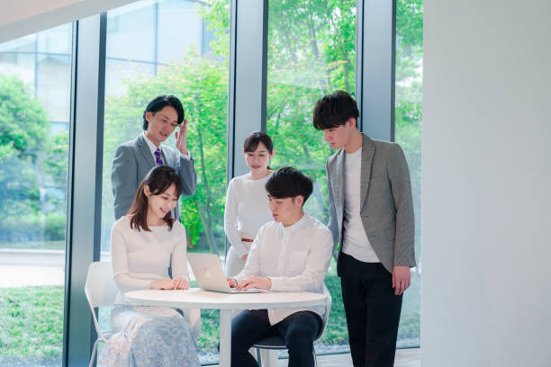 istock Business people having a meeting in an office 2165260297