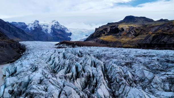 istock Land of ice 2165334589