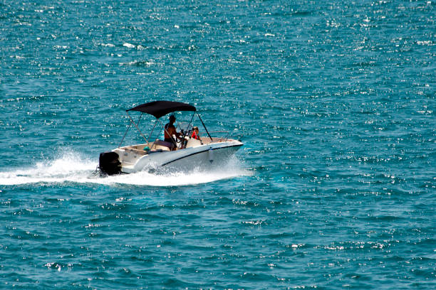 Islamorada in the Florida Keys aerial photos and Marinas, Sunsets, Yachts, Beaches and Lighthouses in the Florida Bay.