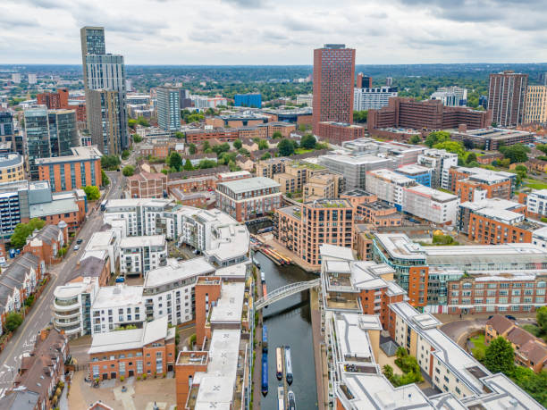 istock Birmingham Canal Old Line in city centre 2165653957