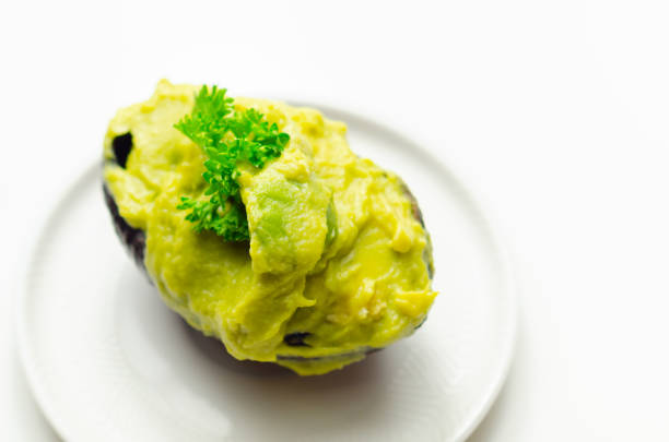 The smooth texture of the avocado that melts in your mouth is truly a moment of bliss. Its gentle touch and elegant taste add an exquisite accent to any dish.