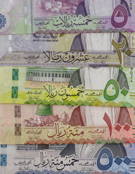 istock KSA five, twenty, fifty, hundred and five hundred banknotes closeup 2165694535