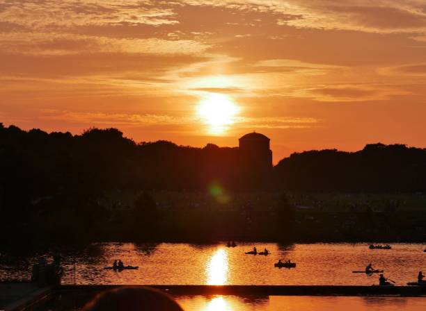 Sundown over the lake in Hamburger Stadtpark