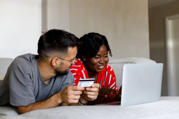 istock They love to shop 2165858939