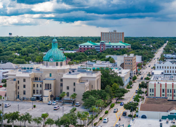 istock Deland, Florida Downtown Courthouse Aerial 2166083565