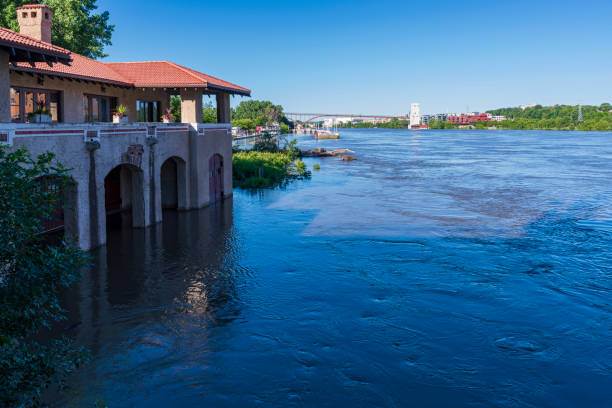 istock mississippi river floods boathouse in saint paul 2166233092