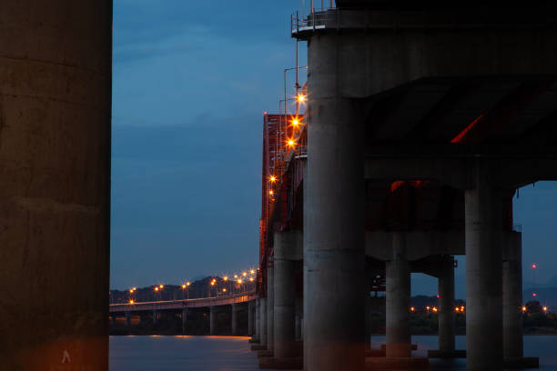 Landscape at the side of Han River in the night