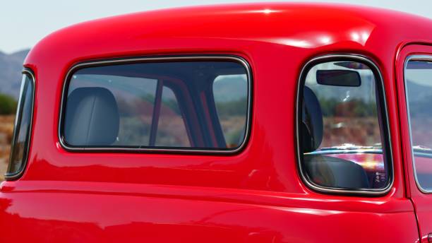 istock 1954 Truck 2166671914