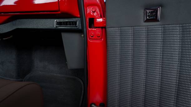 istock 1954 Truck 2166671954