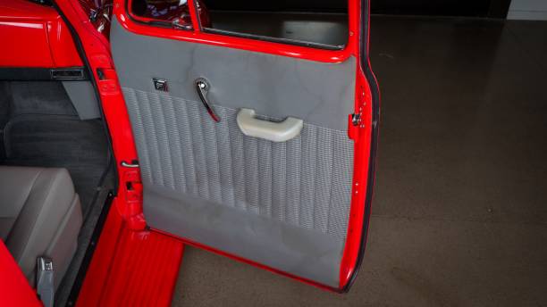 istock 1954 Truck 2166671957
