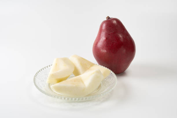 Image of the red pear variety Star Crimson