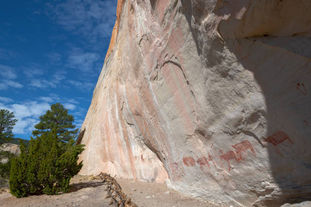 istock Fish Creek Cove Rock Art 2166849293