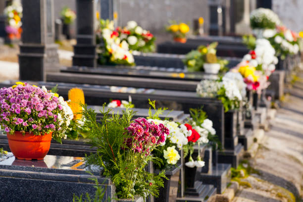 Tombstones and a chapel in the public cemetery