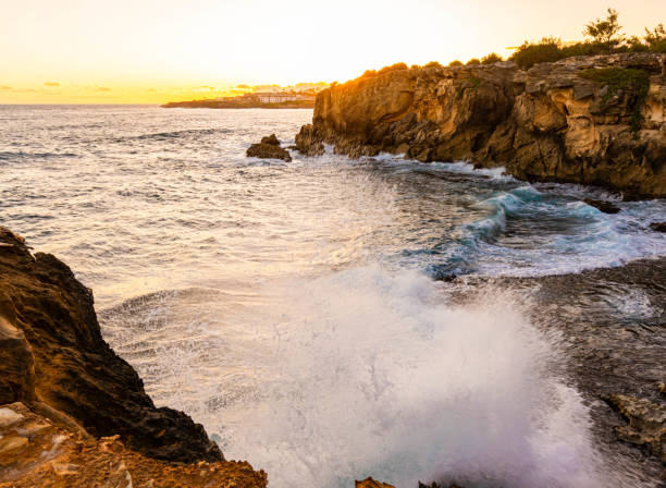 istock Sunset Over The Waves at Makawehi Bluff 2167265307