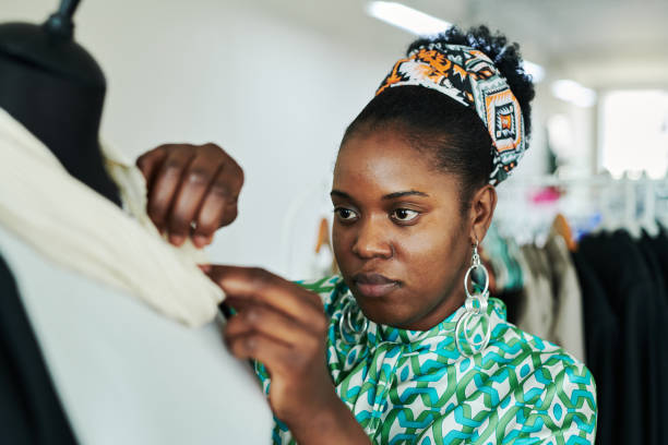 istock Stitching collar to dress or blouse 2167270119